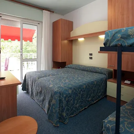Derby S Hotel 3*
