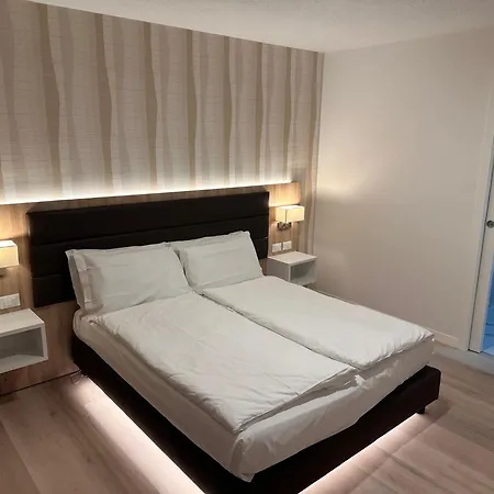 Hotel Derby S