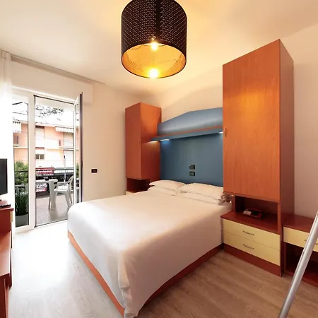 Derby S Hotel