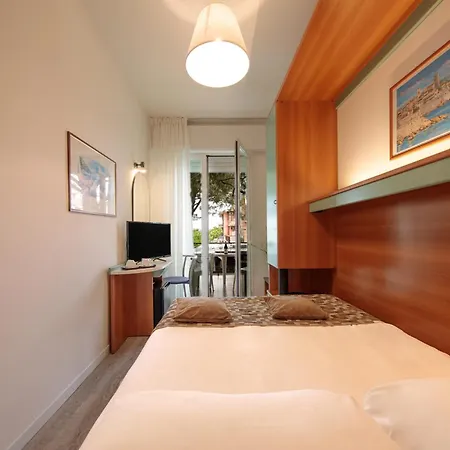 Hotel Derby S
