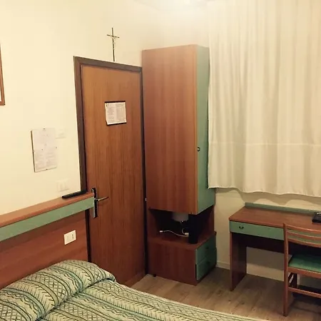 Derby S Hotel 3*
